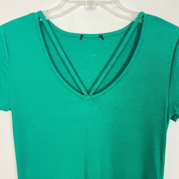 Ambiance Apparel Short Sleeve Green Ribbed Top Juniors Medium - Picture 2 of 6